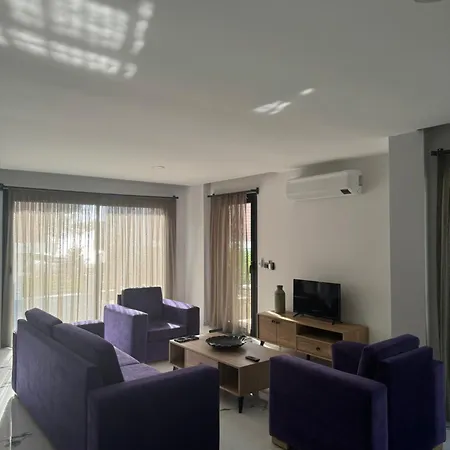 Havuzlu Smart Kuşadası