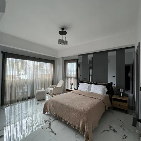 Havuzlu Smart Kusadasi