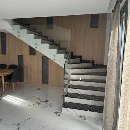 Havuzlu Smart * Kusadasi